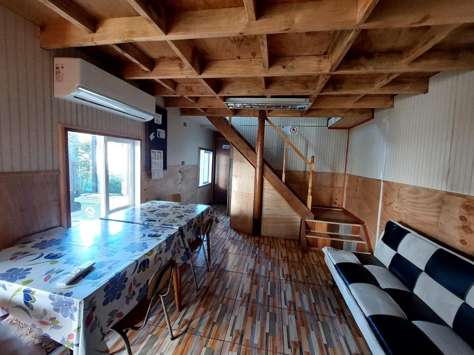 Hostal Y Cabanas Ventisquero 푸에르토 푸유구아피 외부 사진