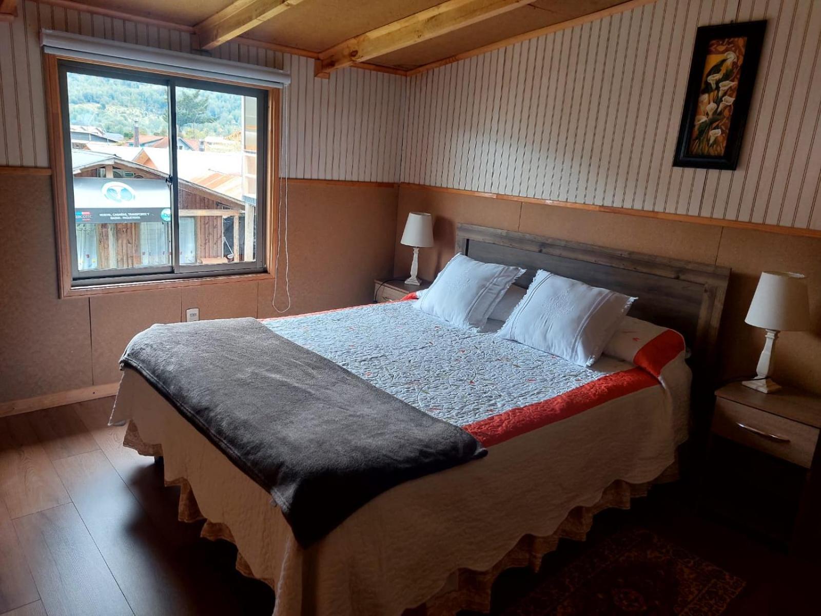 Hostal Y Cabanas Ventisquero 푸에르토 푸유구아피 외부 사진