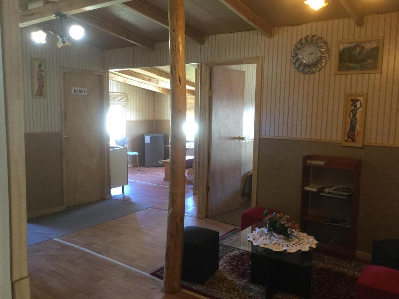 Hostal Y Cabanas Ventisquero 푸에르토 푸유구아피 외부 사진